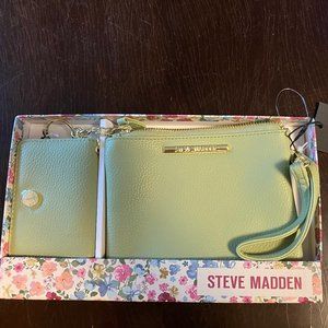 NWT Steve Madden Light Green Wristlet and Wallet